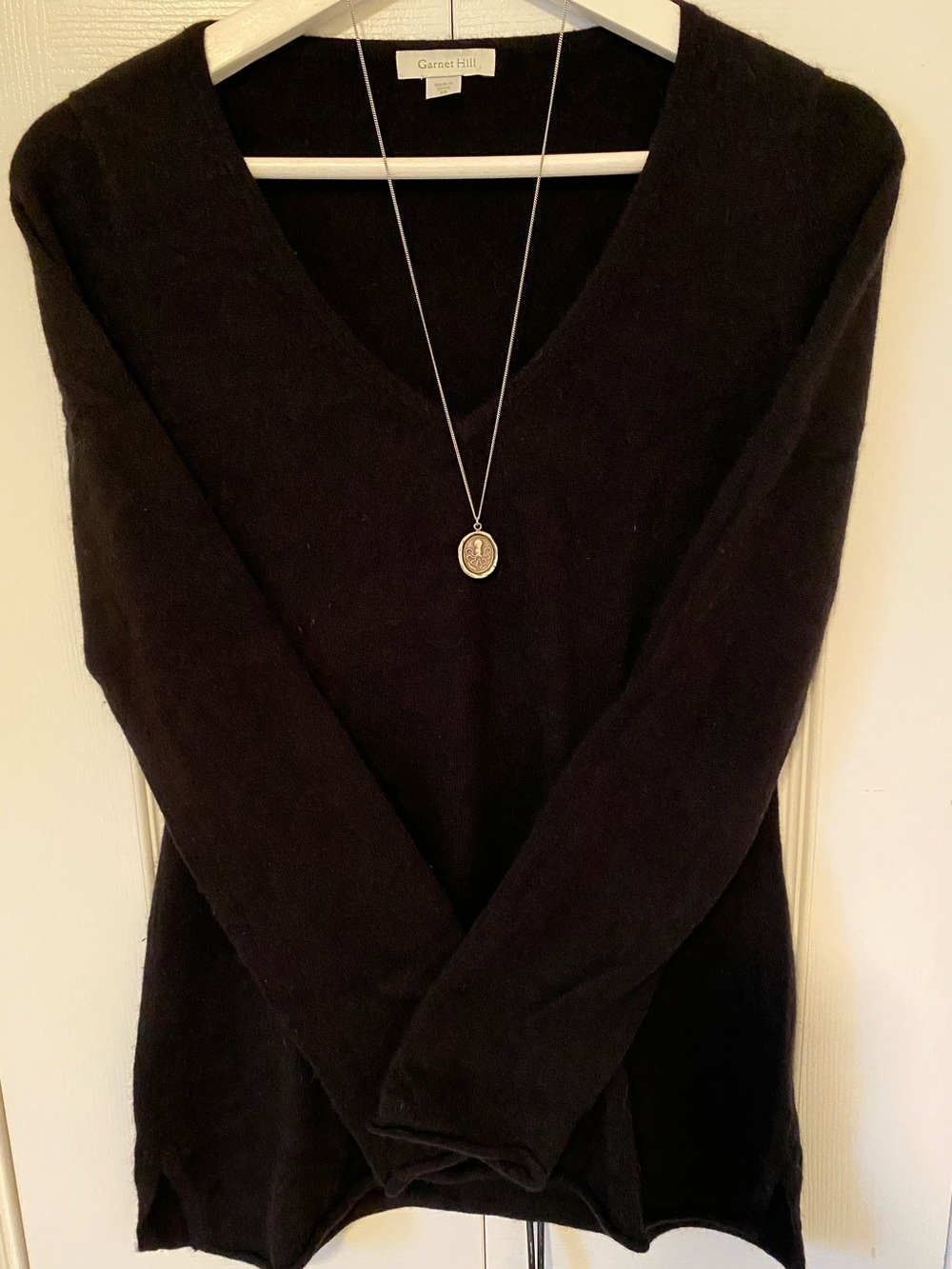 Garnet Hill 100% Cashmere V-Neck Long Sleeve Sweater roll cuffs / waistband XS